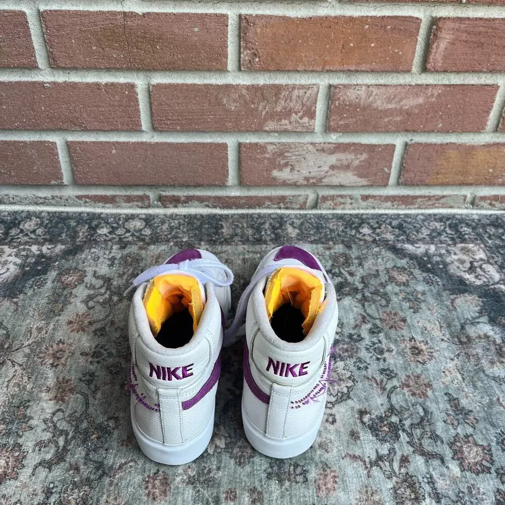 Nike SB Zoom Blazer Mid Edge / Men 4 Women 5.5 / White Viotech Purple DA2189-100